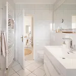 아파트 Wohnen Am Suedstrand 01 *